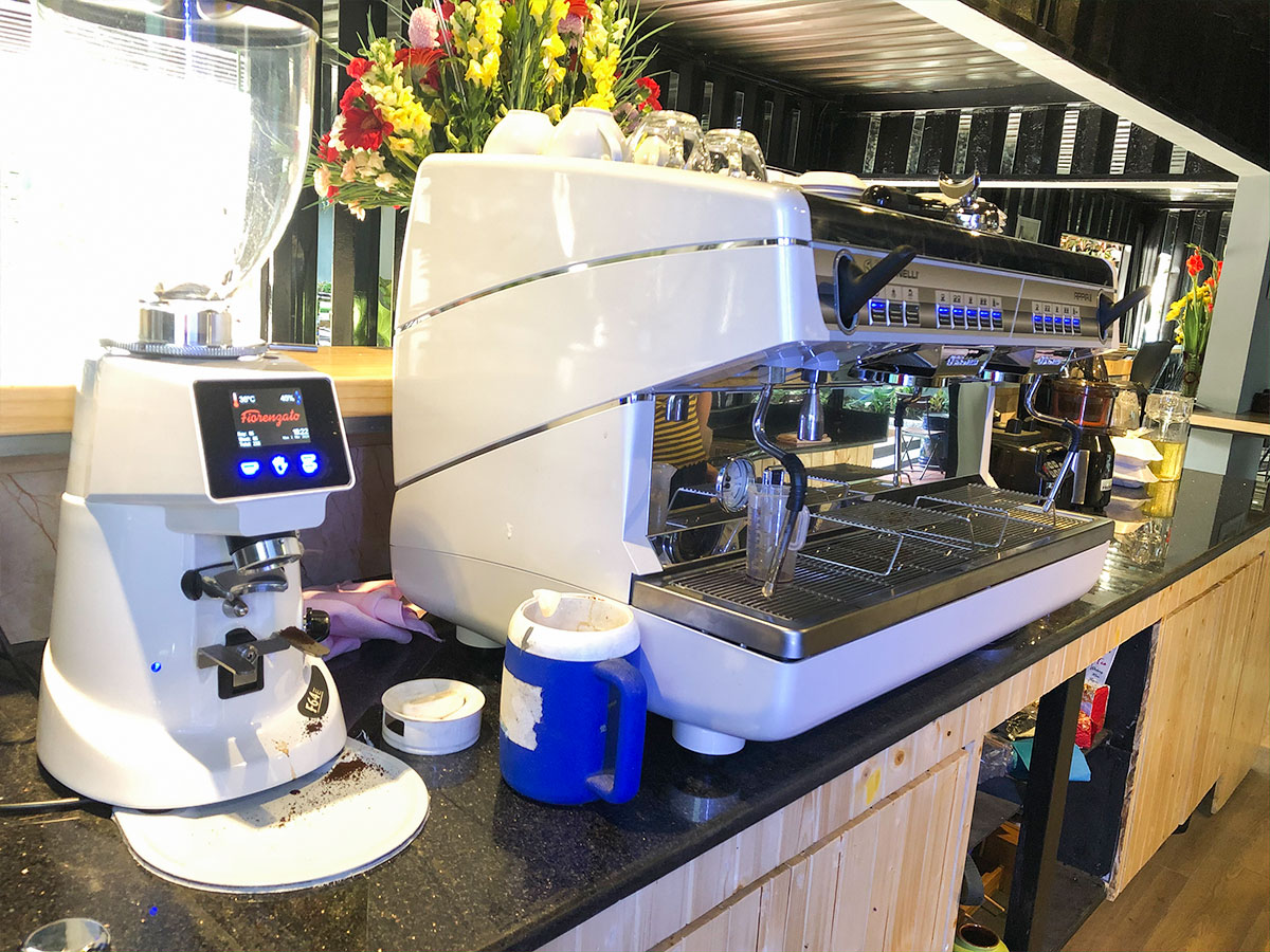 máy pha cafe chuyên nghiệp dành cho quán